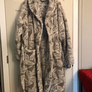 Berkshire Gray Floral Robe